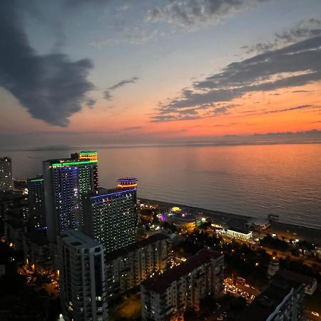 Hotel Orbi City Sea Horizon Batumi Exterior photo